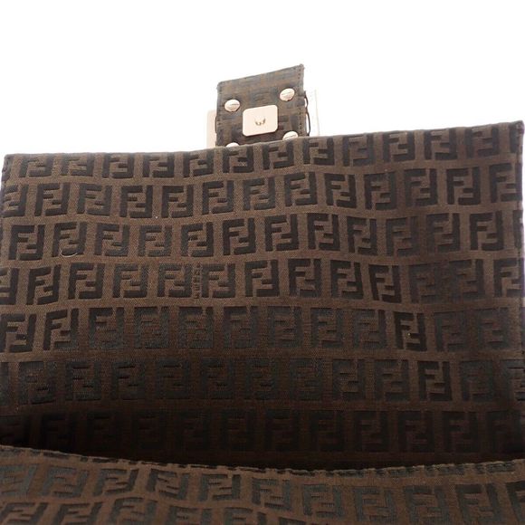 FENDI Mamma Baguette Handbag - Picture 11 of 16